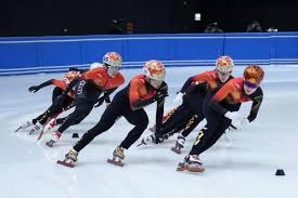 费城人队球迷由于在季后赛期间制造的声浪高达 110 分贝，获赞“最吵主场”